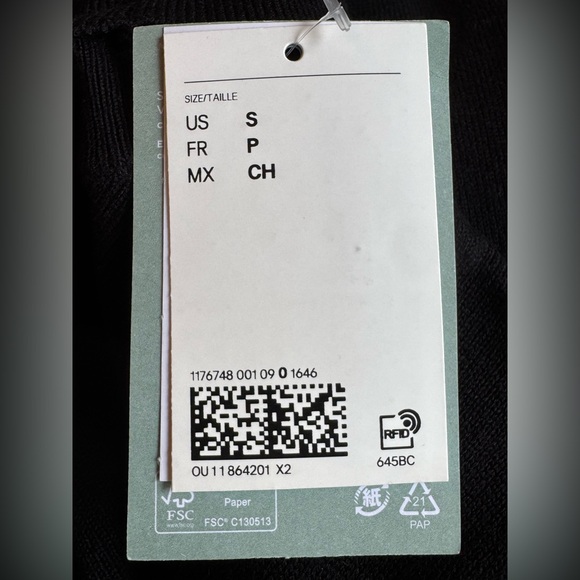 H&M Black Turtleneck Sweater capsule wardrobe classic NWT small - Picture 7 of 8